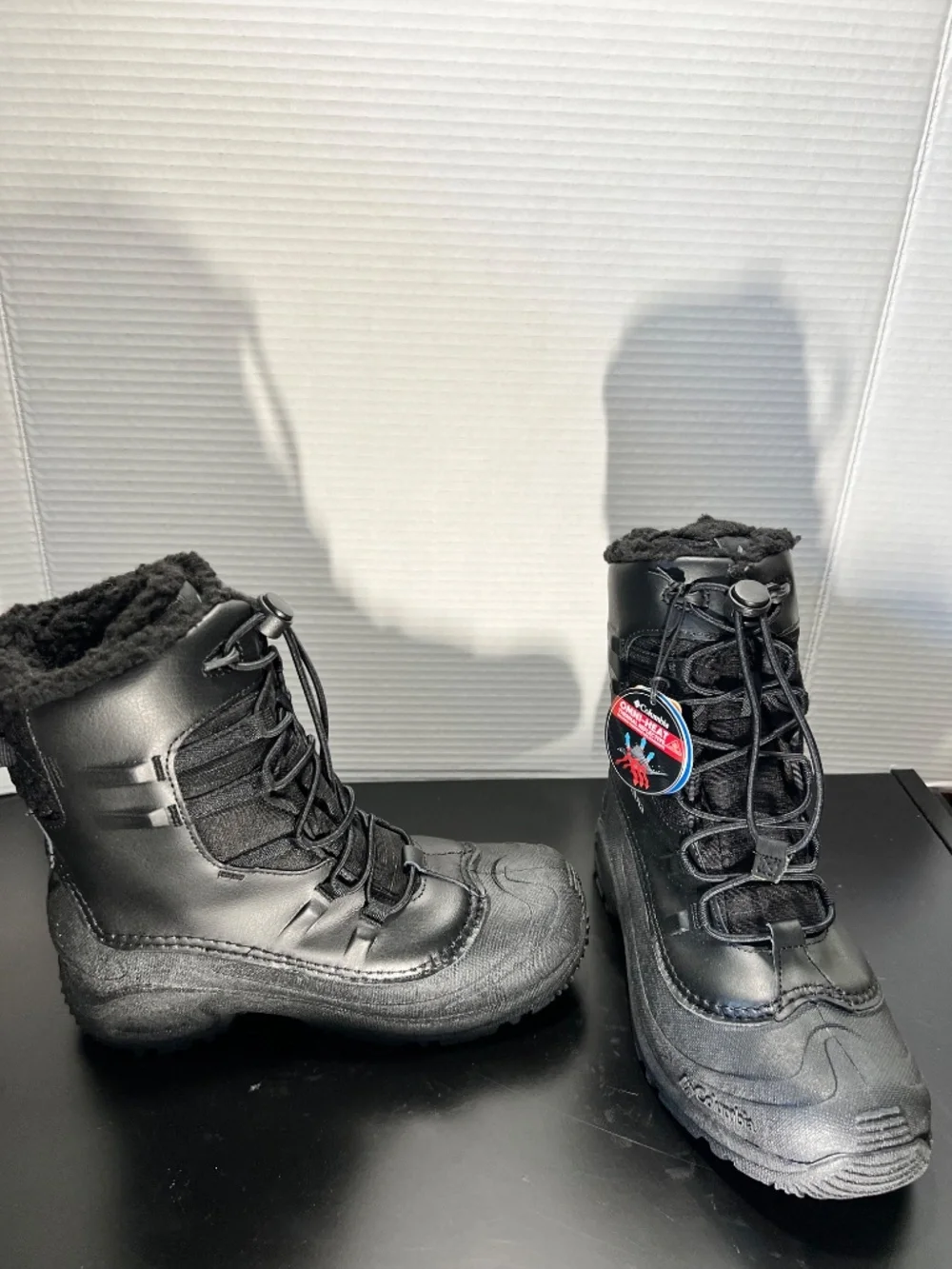 NEW Columbia Youth Bugaboot II Snow Boot | Black | Omni-Heat | Waterproof | Size